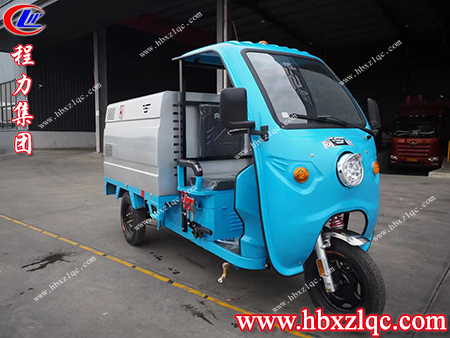 伸縮靈活，可360°旋轉(zhuǎn)，程力牌三輪高壓清洗車(chē)實(shí)現(xiàn)無(wú)死角清洗作業(yè)